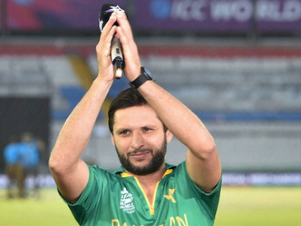 एक बार फिर विवादों में फसे अफरीदी, कश्मीर के लोगों को कहा शुक्रिया