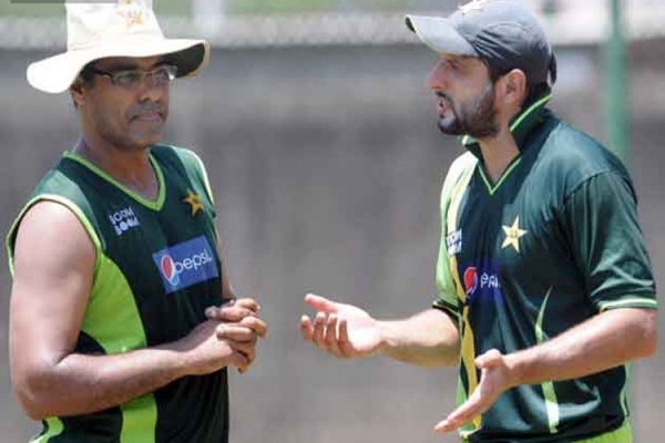 पाक टीम के प्रदर्शन पर कोच की रिपोर्ट में अफरीदी की कप्तानी पर खड़े हुए सवाल