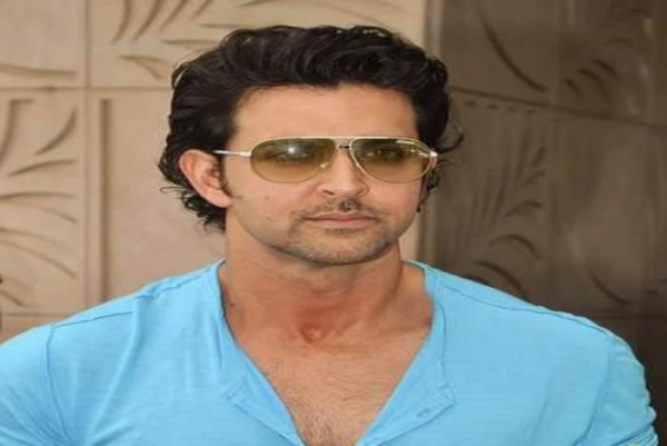 पोप पर एक ट्वीट कर विवादों में फंसे ऋतिक रोशन