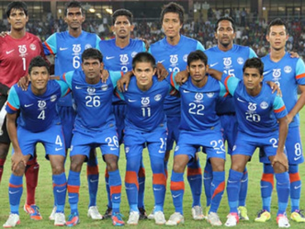 फीफा रैंकिंग में दो पायदान नीचे खिसकी भारतीय टीम