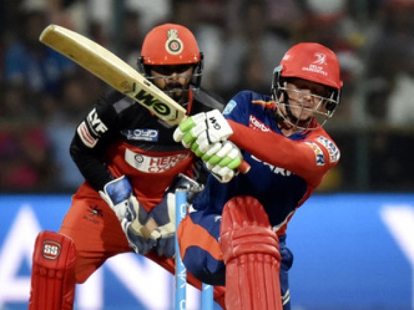 दिल्ली ने रॉयल चैलेंजर्स बेंगलूर को 7 विकेट से हराया