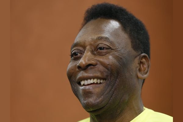 फुटबॉलर पेले ओलम्पिक मशाल प्रज्वलित करना चाहते हैं