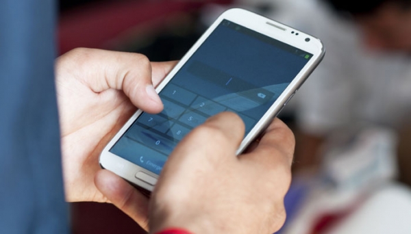 भारत का स्मार्टफोन बाजार 23 प्रतिशत बढा