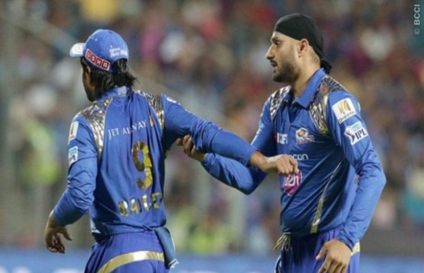 एक बार फिर आग बबूला हुए हरभजन सिंह