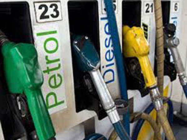 पेट्रोल 83 पैसे और डीजल 1.26 रुपए हुआ महंगा