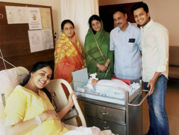 एक बार फिर पापा बने रितेश देशमुख