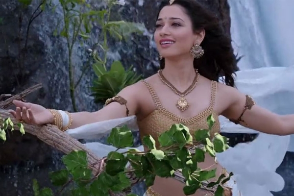 तमन्ना भाटिया सीख रहीं है बाहुबली 2 के लिए घुड़सवारी