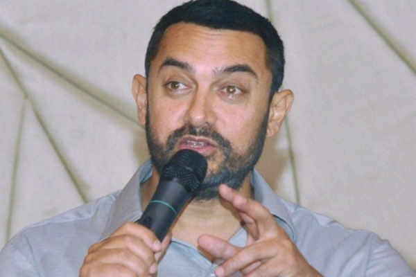 आमिर ने कहा, सलमान-शाहरुख मुझसे बड़े स्टार है