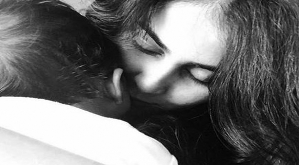 जेनेलिया ने छोटे बेटे राहिल की तस्वीर की शेयर 