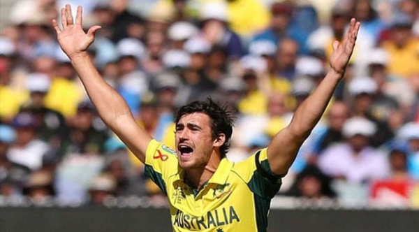 स्टार्क ने पाकिस्तानी गेंदबाज का 19 साल पुराना वर्ल्ड रिकॉर्ड तोड़ा