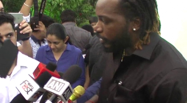 गुरुग्राम :क्रिस गेल की जीवन शैली पर आधारित पुस्तक हुई लॉन्च