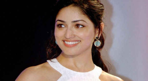 बॉलीवुड अभिनेत्रियों ने की बिग बी के फिल्म पिंक की तारीफ