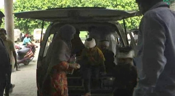 यमुनानगर के रतोली गांव के पास स्कूल वैन पलटी,लगभग 10 बच्चे घायल 