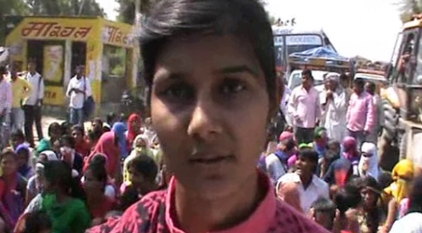 भिवानी :खराब रिजल्ट आने के कारण छात्राओं ने हांसी-भिवानी मार्ग पर लगाया जाम