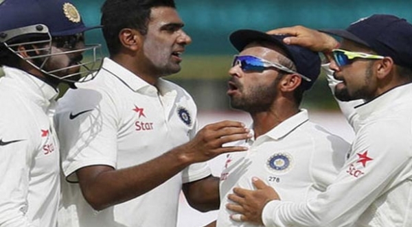 टेस्ट मैच के तीसरे दिन गेंदबाजों पर दारोमदार