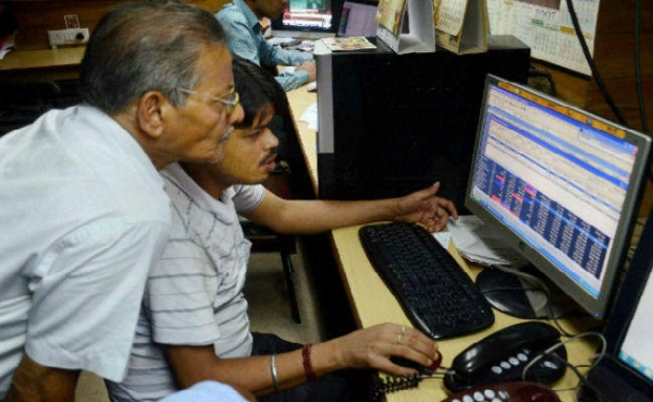 अमेरिकी चुनाव से भयभीत सेंसेक्‍स 156 अंक टूटकर बंद, निफ्टी 8,434 पर 