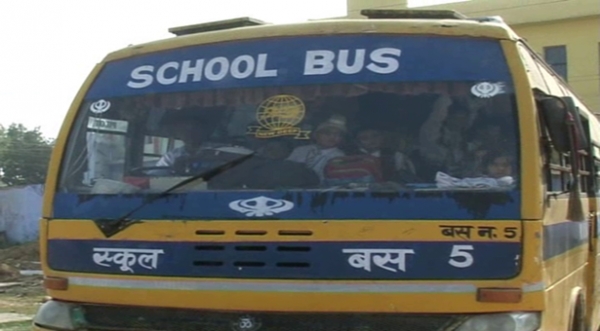 यमुनानगर :बच्चों के साथ खिलवाड, 52 सीट वाली बस में बैठाए जाते हैं करीब डेढ़ सौ बच्चे