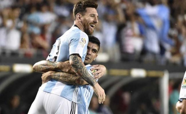 फुटबॉल : अर्जेंटीना की कोलंबिया पर जीत में मेसी चमके