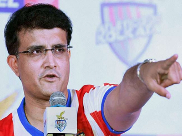 अब भारत के महान कप्तान ने उठा दिए धौनी के खेल पर सवाल