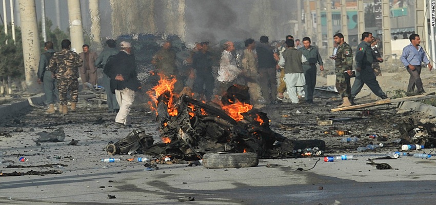 अफगानिस्तान में आत्मघाती हमला।