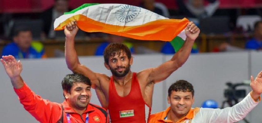 65 किग्रा वर्ग में दुनिया में टॉप पर बजंरग।