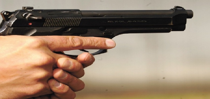 पाकिस्तान के अस्‍पताल में गोलीबारी।