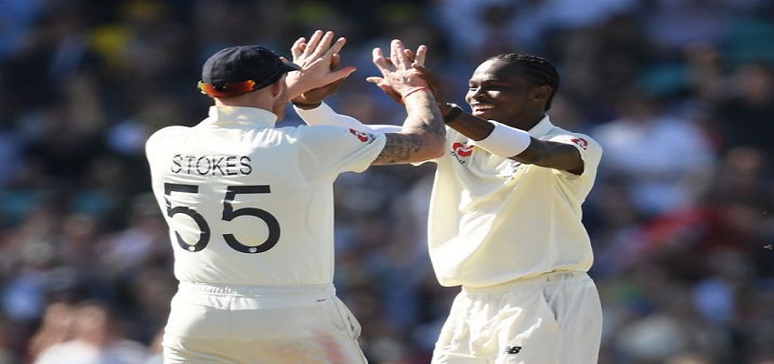 एशेज के आखिरी टेस्ट में  इंग्लैंड ने बनाई बढ़त