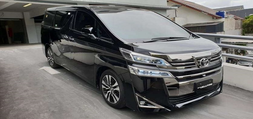 Toyota Vellfire भारत मेंजल्द होगी लॉन्च