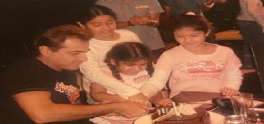 संजय कपूर ने शेयर की जाह्नवी के बचपन की फोटो