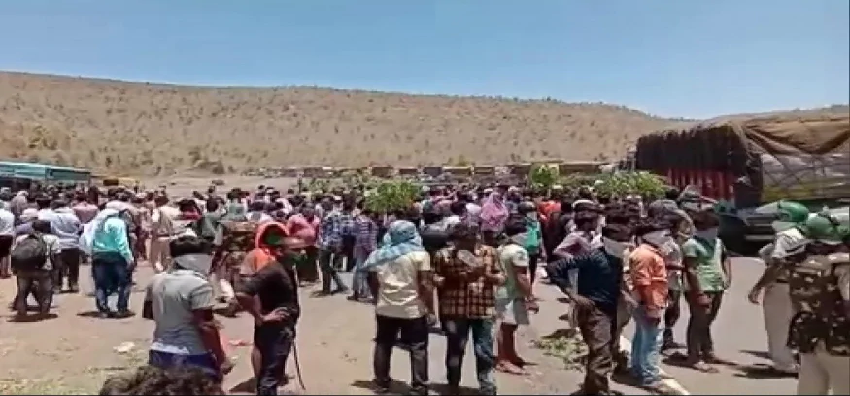 Migrant Workers Create Ruckus : घर वापसी के दौरान राजकोट में  सड़क पर उतरे मजदूर, की भारी तोड़फोड़