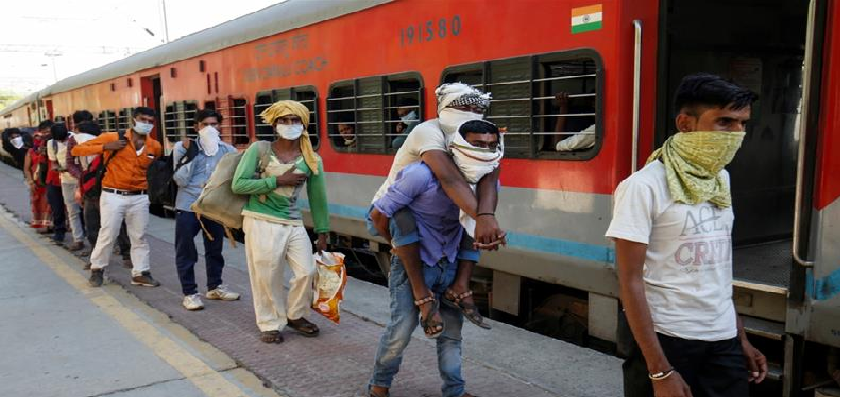 Railway On Migrant Labourers:तीन लाख प्रतिदिन के हिसाब से प्रवासी श्रमिकों को उनके गृह राज्य पहुंचाया, सिर्फ 71 ट्रेनें डायवर्ट हुईं : रेलवे