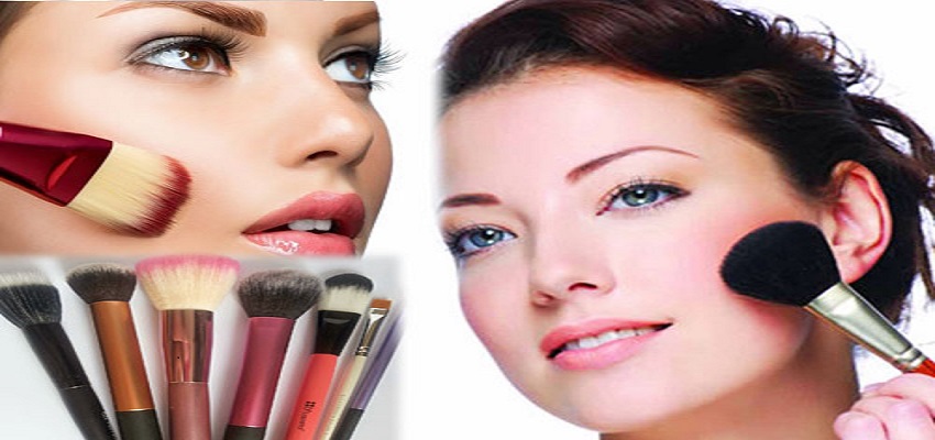 Long Lasting Makeup Tips: गर्मी में लंबे समय तक के लिए अपने मेकअप को कैसे रखें परफेक्ट, अब फॉलो करें ये टिप्स