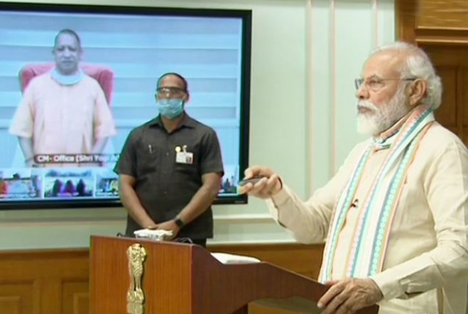 PM Modi Launch UP Self-Reliant Campaign : पीएम मोदी ने लॉन्च किया आत्मनिर्भर अभियान, उत्तर प्रदेश में मिलेगा मजदूरों को रोजगार