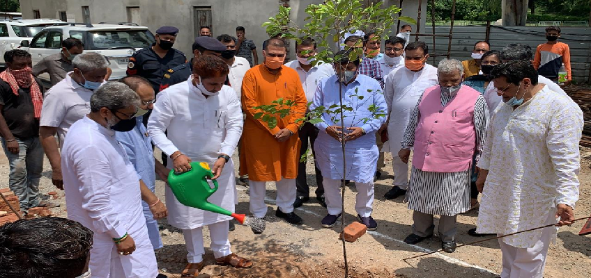 Blood Donation Camp: श्यामा प्रसाद मुखर्जी की जयंती पर रक्तदान कैंप का आयोजन,  सुभाष बराला ने किया उद्घाटन