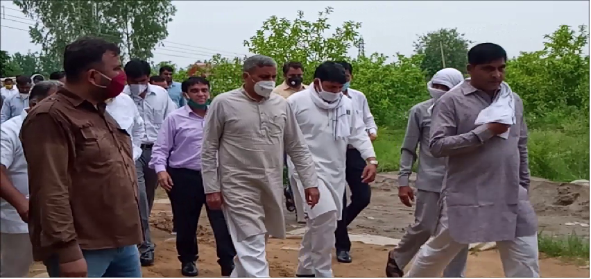 Haryana Agriculture Minister Visit: कृषि मंत्री जेपी दलाल ने किया बागवानी उत्कृष्टता केन्द्र का दौरा, मशरूम की खेती का भी किया अवलोकन