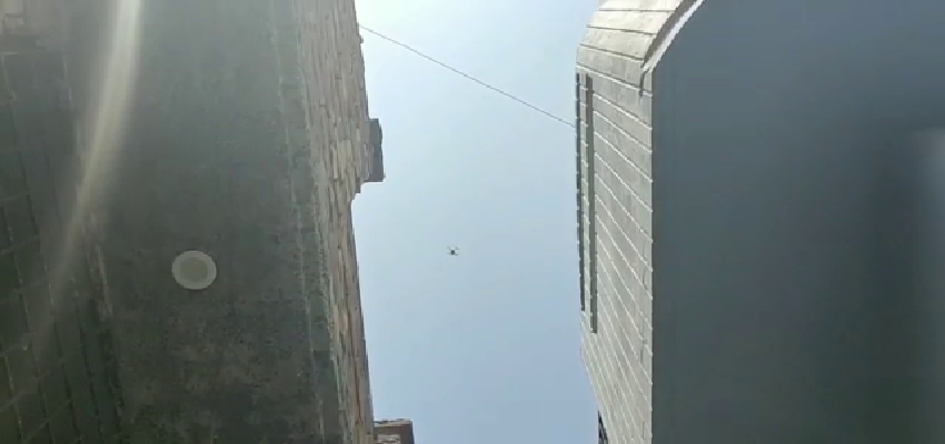 Police Raid In Punjab: जहरीली शराब से अब तक 100 से अधिक लोगों की मौत, ड्रोन से ड्रग-डीलिंग क्षेत्रों में छापेमारी