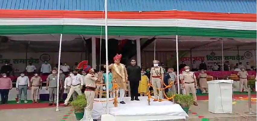Happy Independence Day 2020: भिवानी में विधानसभा उपाध्यक्ष ने किया ध्वजारोहण, शहीदों को दी श्रद्धांजलि