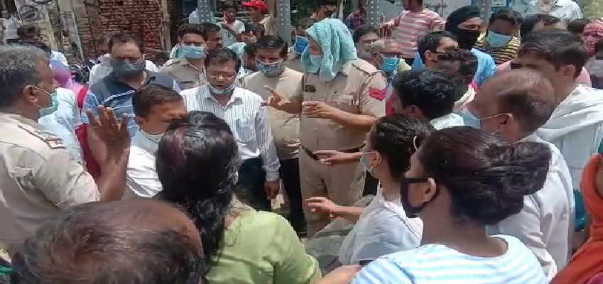 Haryana Protest: बिजली कटौती को लेकर बिफरे पार्षद, बिजली विभाग के खिलाफ जोरदार प्रदर्शन