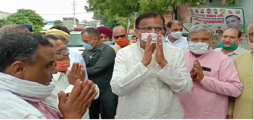 Haryana BJP Meeting: रोहतक में नवनियुक्त बीजेपी जिला अध्यक्षों की बैठक, ओपी धनखड़ की मौजूदगी में हो रही बैठक