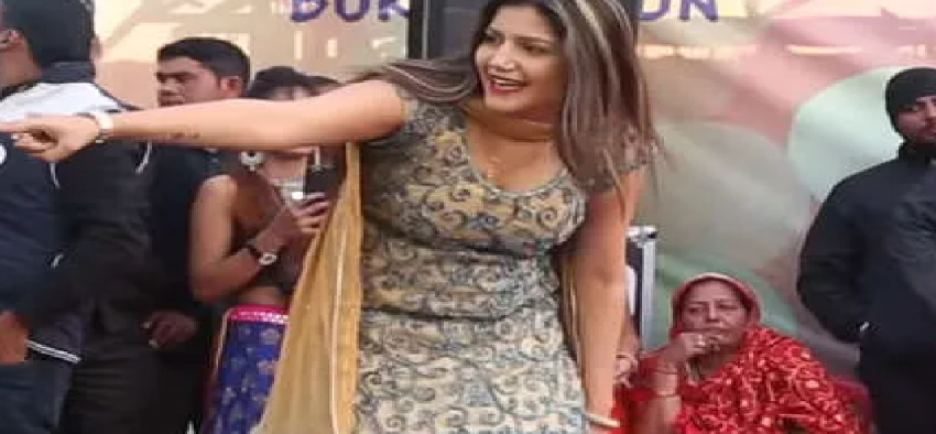 Sapna Choudhary Viral Dance: हरियाणवी डांसर सपना चौधरी के इस गाने ने मचाया धमाल