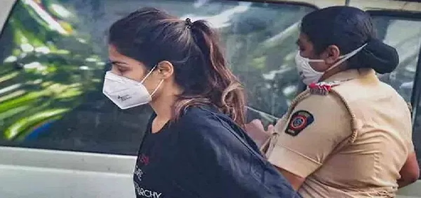 Sushant Singh Case: रिया चक्रवर्ती को भायखला जेल किया गया शिफ्ट, फिर से कोर्ट में पेश करेंगी जमानत अर्जी