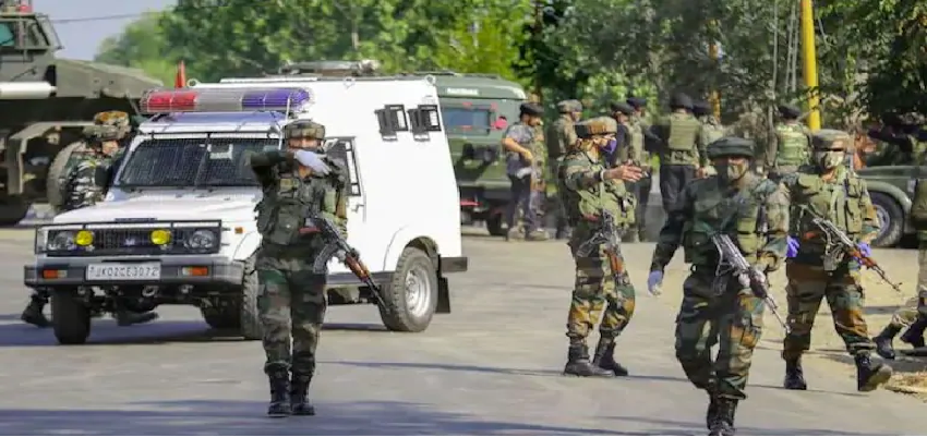 Pulwama Parigam Firing : पुलवामा में सुरक्षाबलों ने दिया मुंहतोड़ जवाब, भाग निकले आतंकी