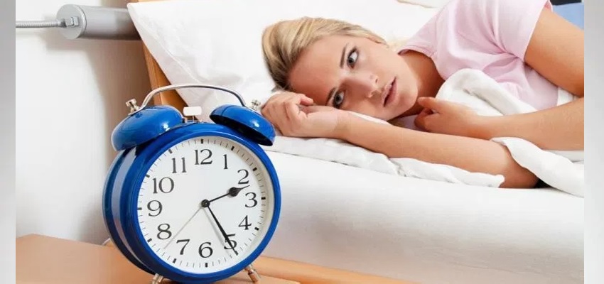 Sleep Disorder Treatments: देर रात तक नहीं आती है नींद तो तकिये के नीचे रखें ये खास चीज
