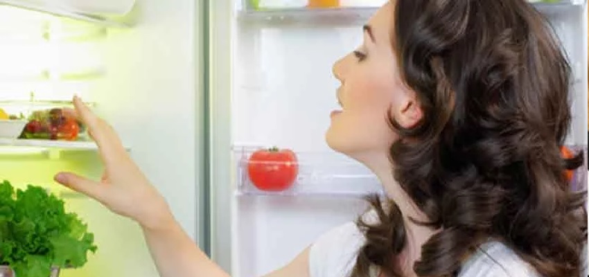 Kitchen Tips: भूलकर भी फ्रिज में न रखें खानें की ये चीजें वरना ...