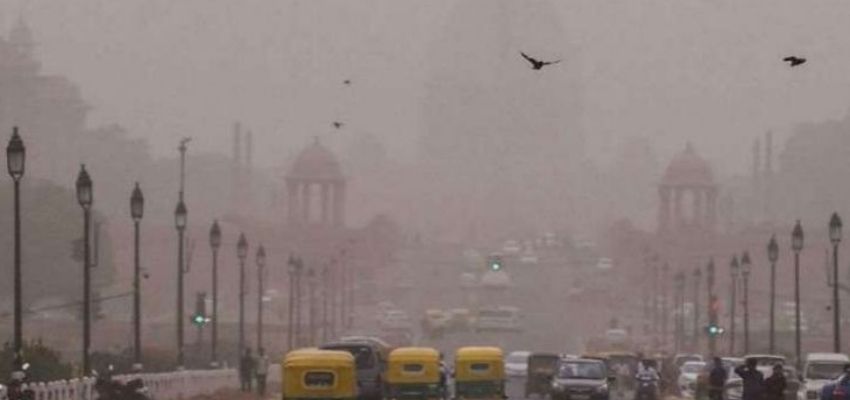 Delhi Pollution : दिल्ली की हवा हुई जहरीली, बच्चों और बुजुर्गों को हो सकती है परेशानी