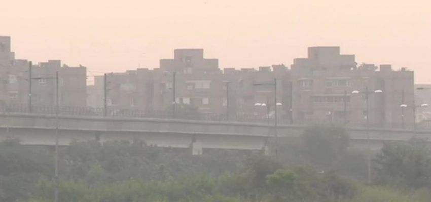 AIR POLLUTION: सावाधान! ‘बहुत खराब श्रेणी’ में पहुंची दिल्ली की हवा