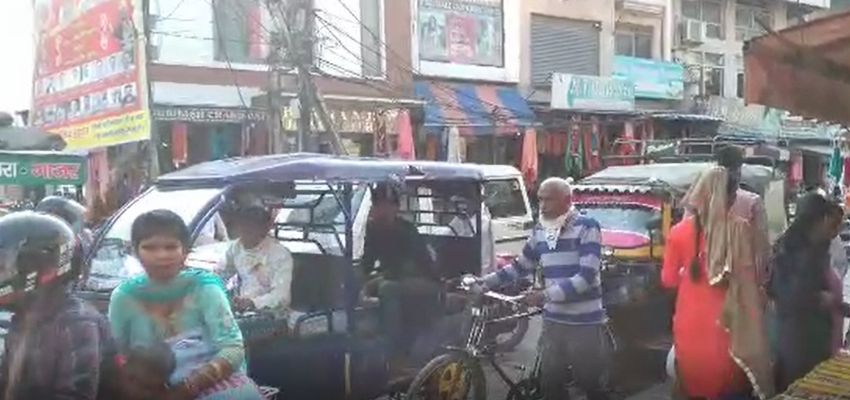 HARYANA: मास्क नहीं पहनने पर आम जनता पर कार्रवाई, लेकिन नेताओं को छूट, ऐसा भेदवाभ क्यों, पढ़े पूरी खबर