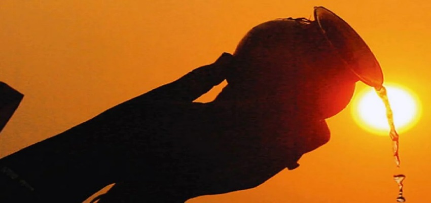 Chhath Puja 2020:  छठ के दिन इस पूजा विधि और मंत्र के साथ चढ़ाएं सूर्य देव को जल, जरूर मिलेगा फल