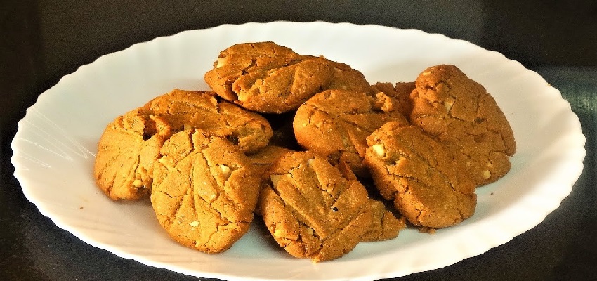 Chhath Puja Thekua Recipe: छठ पूजा का मुख्य प्रसाद ठेकुआ बनाने की विधि और सामग्री के बारे में जानिए