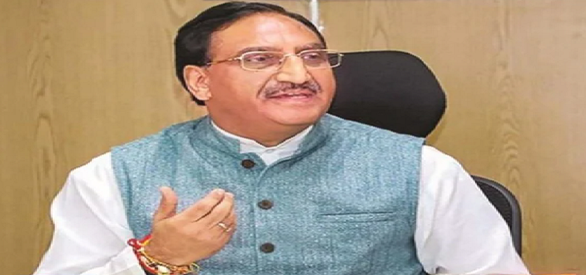 CBSE EXAMS: लिखित में हो सकती है 10वीं और 12वीं की परीक्षाएं, कल होगा तारीखों का ऐलान